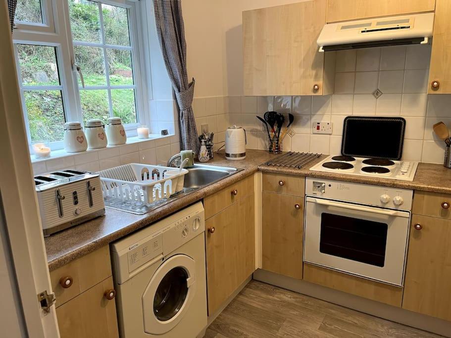 10 Wye Rapids Cottages Symonds Yat Exterior photo